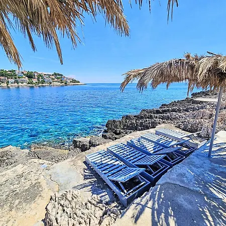 Snjezana-3 By Interhome Zavalatica