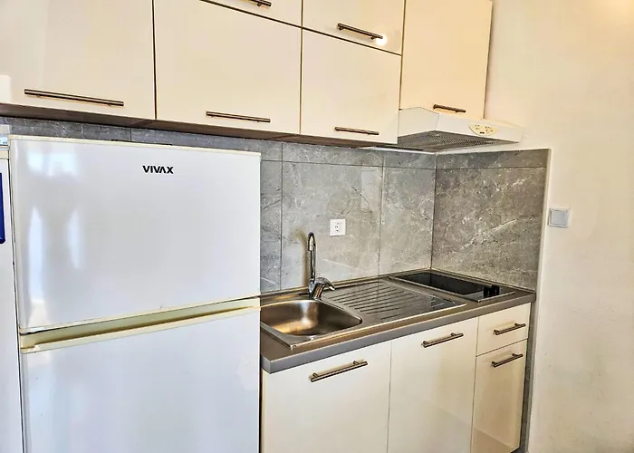 Snjezana-3 By Interhome *