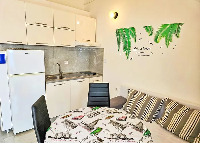 Snjezana-3 By Interhome * זבלטיצה