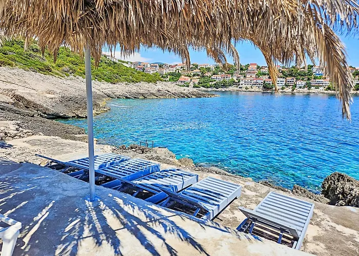 Snjezana-3 By Interhome דירה